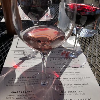 Taft Street Winery - flight on the patio! - Wine Tasting Room Near Me - Sebastopol, California Taft Street Winery - flight on the patio! - Wine Tasting Room Near Me - Sebastopol, California