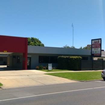 High Street Motel - Outside - Hotels Near Me - Echuca, VIC