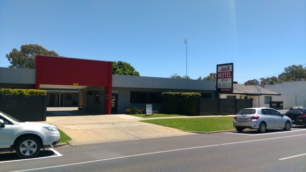 High Street Motel by null