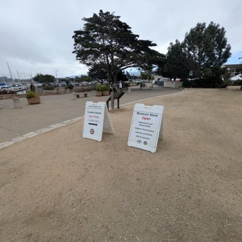 Custom House Plaza - Parks Near Me