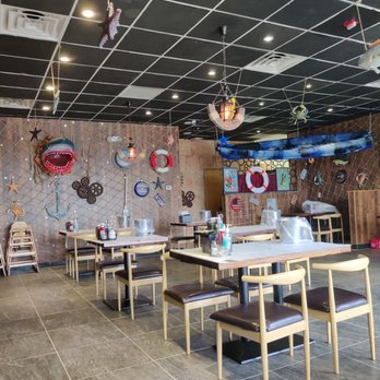 Crab Du Jour - Whitehall - Nice ambiance - Seafood Near Me - Whitehall, Pennsylvania