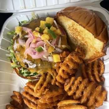 Da Burger Wing Hub - Pineapple in the burger - Burgers Near Me - Wahiawa, Hawaii Da Burger Wing Hub - Pineapple in the burger - Burgers Near Me - Wahiawa, Hawaii
