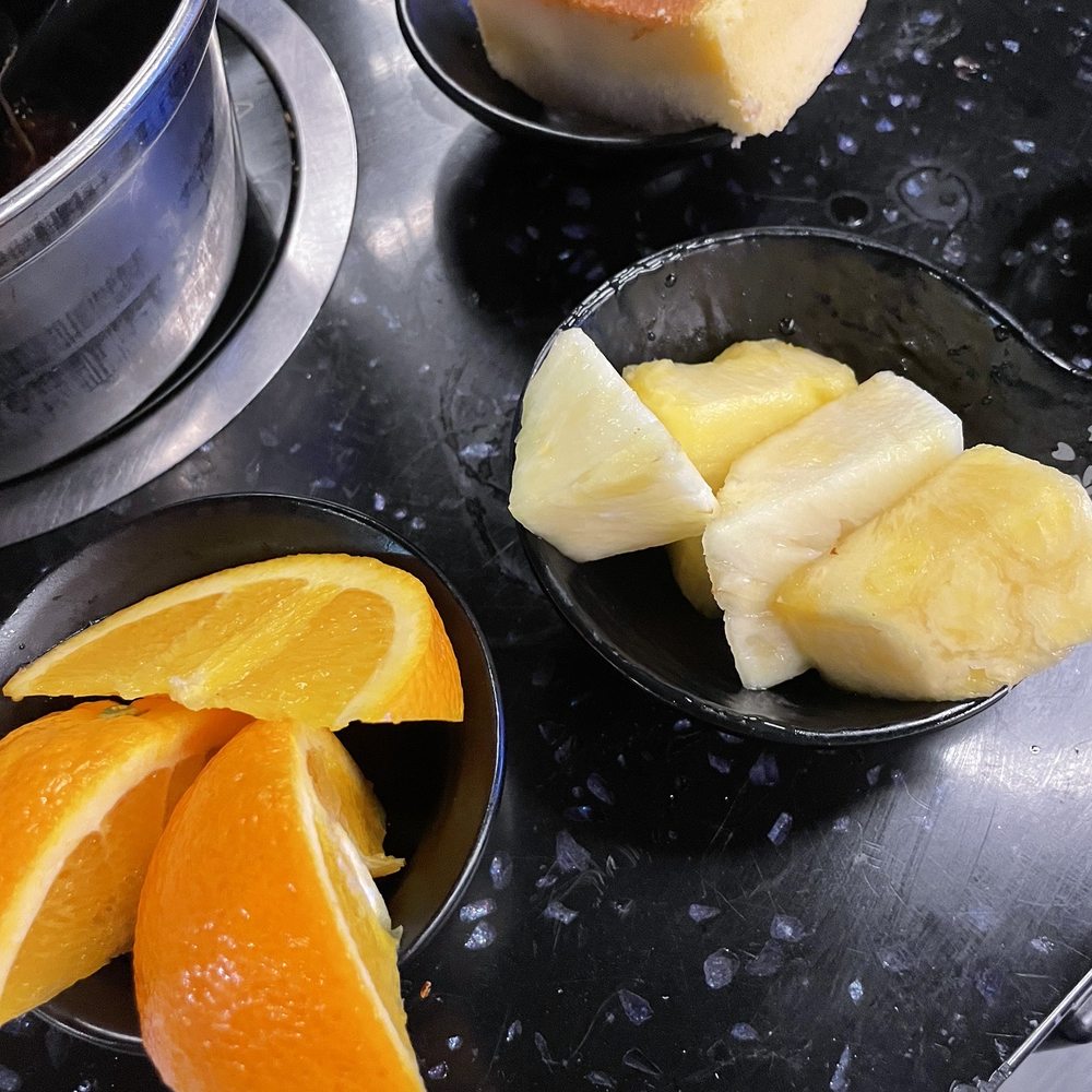 Q-POT - Oranges, pineapple, cake - Korean Near Me - San Jose, California Q-POT - Oranges, pineapple, cake - Korean Near Me - San Jose, California