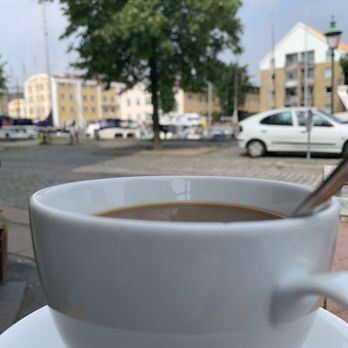 Parterre - A view of the canal at the outdoor seating. - Breakfast & Brunch Near Me - Copenhagen, 84