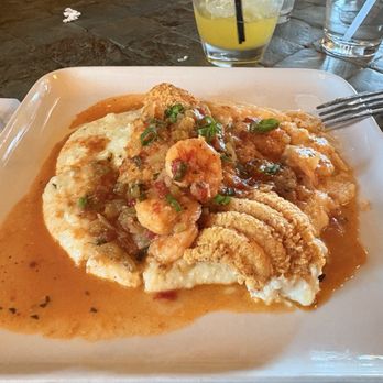 The Munch Factory - Catfish n Grits - Cajun/Creole Near Me - New Orleans, Louisiana