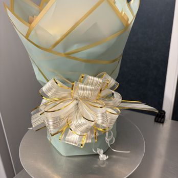 Omy is Baking - External Packaging for Cupcake Flower Arrangement~ - Custom Cakes Near Me