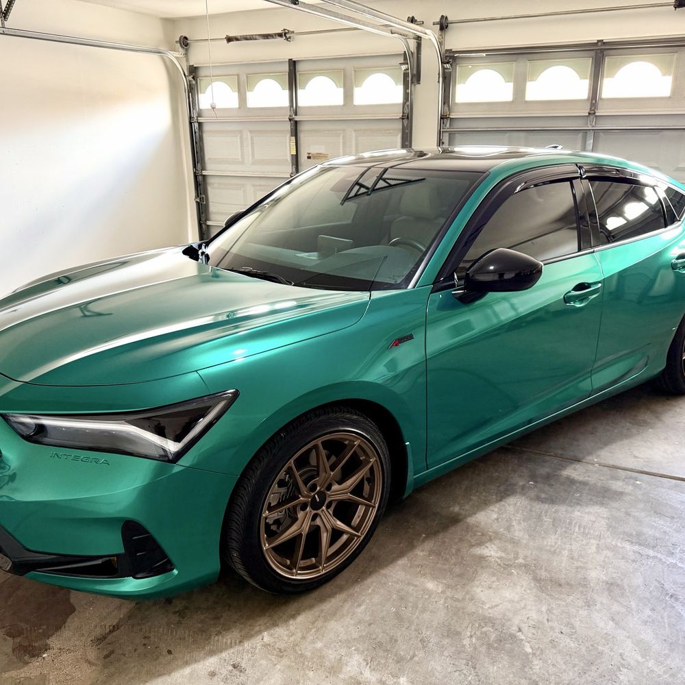 Houdini Wraps - Avery Gloss Dark Green Pearl - Vehicle Wraps Near Me - Las Vegas, Nevada