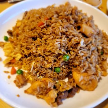 W Cafe - House fried rice. Tastes very good, but skimpy on the shrimp and beef. - Chinese Near Me - Eastvale, California W Cafe - House fried rice. Tastes very good, but skimpy on the shrimp and beef. - Chinese Near Me - Eastvale, California