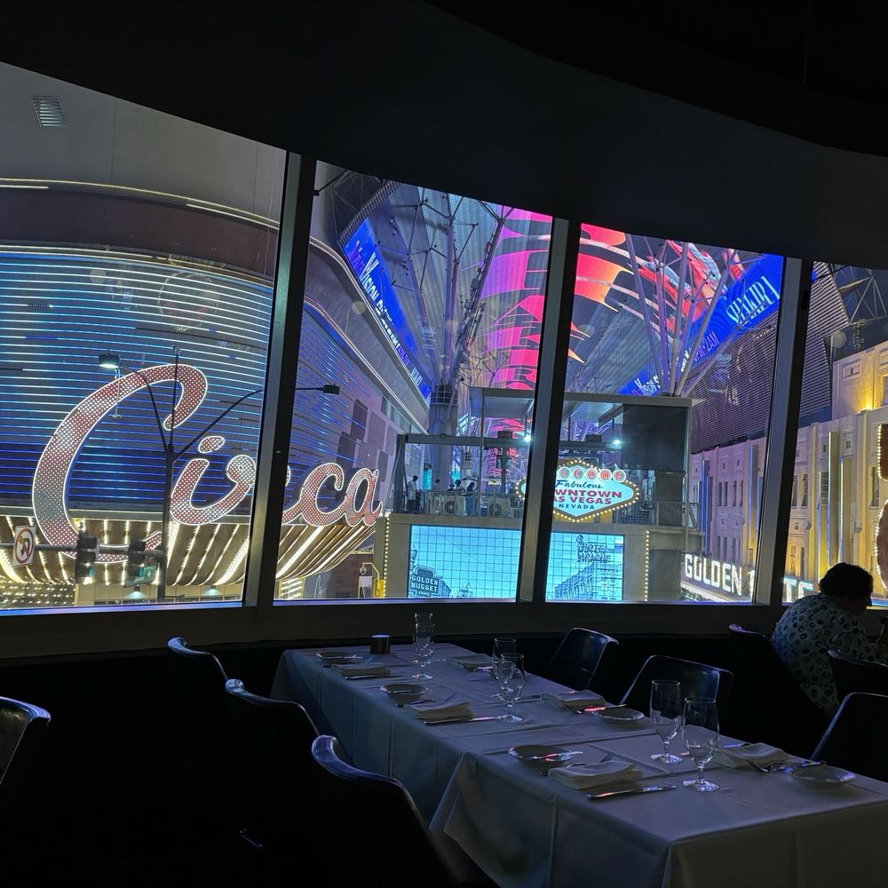 Oscar's Steakhouse - View - Steakhouses Near Me - Las Vegas, Nevada Oscar's Steakhouse - View - Steakhouses Near Me - Las Vegas, Nevada