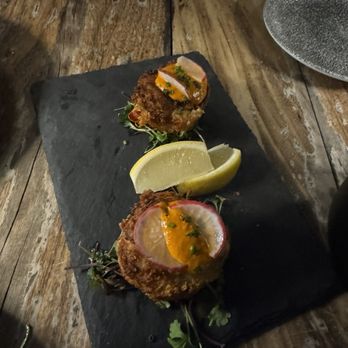 Dirty Habit - Crab cakes - New American Near Me - San Francisco, California Dirty Habit - Crab cakes - New American Near Me - San Francisco, California