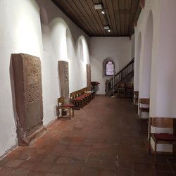 Magnuskirche - Historische Grabplatten