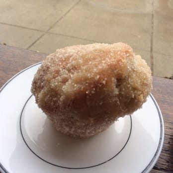 3 Little Figs - Apple cider donut muffin - Coffee & Tea Near Me - Somerville, Massachusetts 3 Little Figs - Apple cider donut muffin - Coffee & Tea Near Me - Somerville, Massachusetts