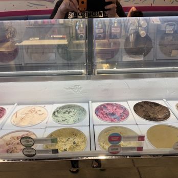 Baskin Robbins - Oh what to choose! Ask for a sample too! - Ice Cream & Frozen Yogurt Near Me - Las Vegas, Nevada Baskin Robbins - Oh what to choose! Ask for a sample too! - Ice Cream & Frozen Yogurt Near Me - Las Vegas, Nevada
