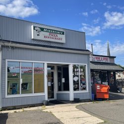 Wally Wine & Spirits
