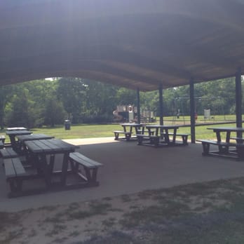 Gardiner County Park - Picnic area without dogs - Dog Parks Near Me - West Bay Shore, New York Gardiner County Park - Picnic area without dogs - Dog Parks Near Me - West Bay Shore, New York