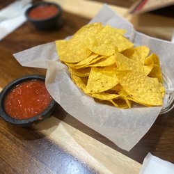 Puerto Vallarta Restaurant - Chips and salsa