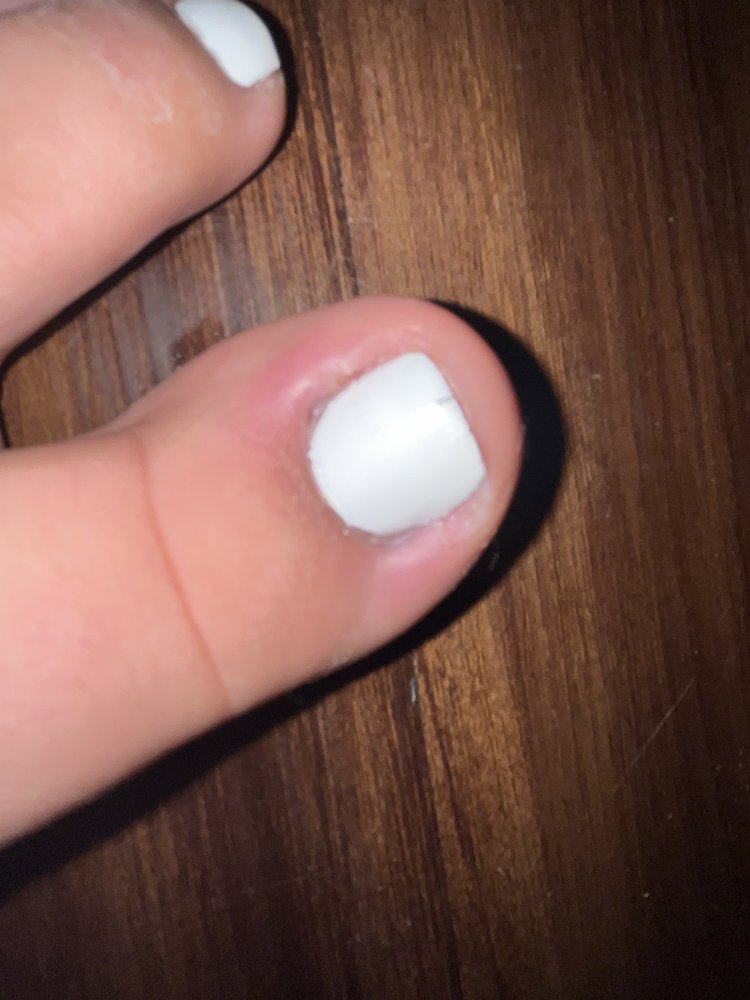 OMG Nails Logo