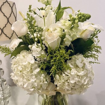 Paradise Flowers & Design - She understood my vision and it came out stunning. - Florists Near Me - Canoga Park, California Paradise Flowers & Design - She understood my vision and it came out stunning. - Florists Near Me - Canoga Park, California