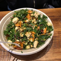 The delicious Harvest Bowl at Sweetgreen The delicious Harvest Bowl at Sweetgreen
