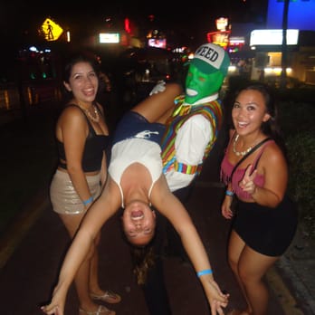 Coco Bongo - Dance Clubs Near Me - Cancún, ROO