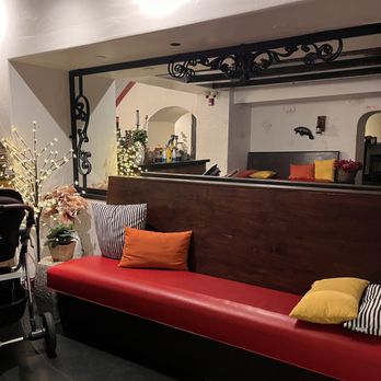 Kuma - Inside waiting area - Japanese Near Me - Monterey, California