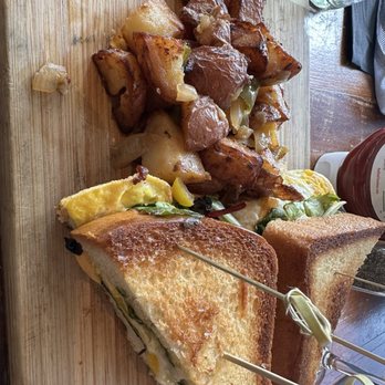 801 Restaurant & Bar - 801 Breakfast Sandwich - Bars Near Me - Washington, DC, District of Columbia 801 Restaurant & Bar - 801 Breakfast Sandwich - Bars Near Me - Washington, DC, District of Columbia