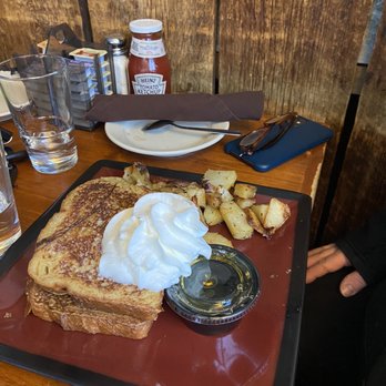 Jay Village Inn - Cannoli stuffed French toast - Breakfast & Brunch Near Me - Jay, Vermont