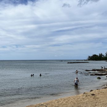 Banzai Pipeline - Beaches Near Me - Haleiwa, Hawaii