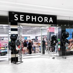 SEPHORA - Store front. - Grand opening.  Welcome to Northgate Shopping Centre.