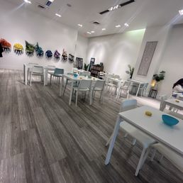 New pop-up location, art room New pop-up location, art room