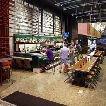 Mabel's BBQ - Inside - Barbeque Near Me - Cleveland, Ohio