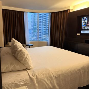 Hyatt Regency Toronto - Bedroom - Hotels Near Me - Toronto, Ontario Hyatt Regency Toronto - Bedroom - Hotels Near Me - Toronto, Ontario