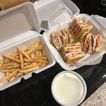 Hero's Bar & Grill - Sports Bars Near Me - Spring, Texas Hero's Bar & Grill - Sports Bars Near Me - Spring, Texas