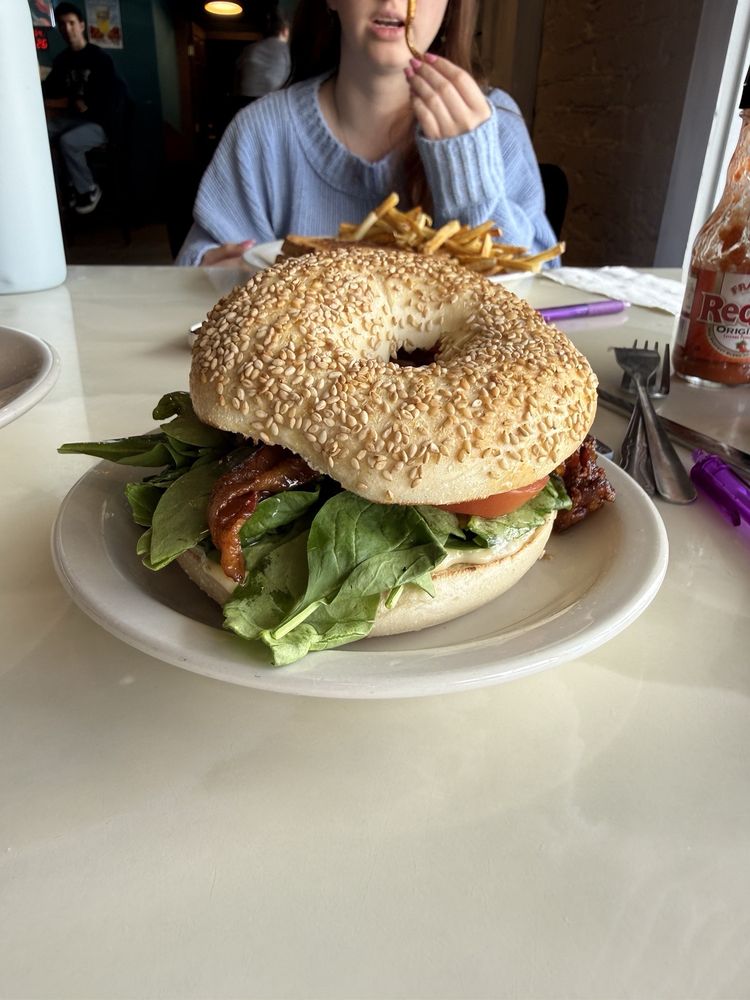 Food from Cricket's Coffee Company