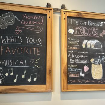 Maple Street Biscuit - Decor - Breakfast & Brunch Near Me - Lexington-Fayette, Kentucky