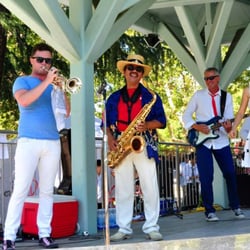 Last Minute- Party Band Classic Soul & R&B - Last Minute Playing Music in the Park- Todos Santos Plaza Concord