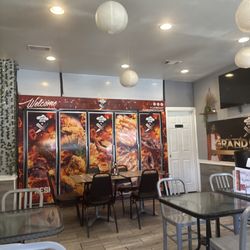8 Fresh Food Assassin Restaurant & Lounge