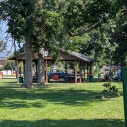 Roberts Park & Family Aquatic Center - Roberts Park, Connersville