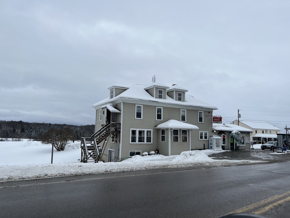 HILLIKER’S STORE Updated August 2024 RR 105, Newport Center, Vermont Grocery Phone