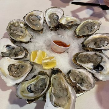 Cap't Loui - Dozen oysters - Cajun/Creole Near Me - Montclair, New Jersey