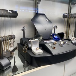 A To Z Pawn & Resale - Jewelry for everyone!