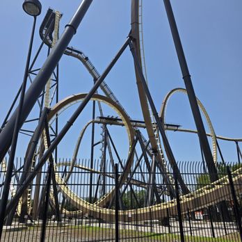 Six Flags Over Texas - Amusement Parks Near Me - Arlington, Texas