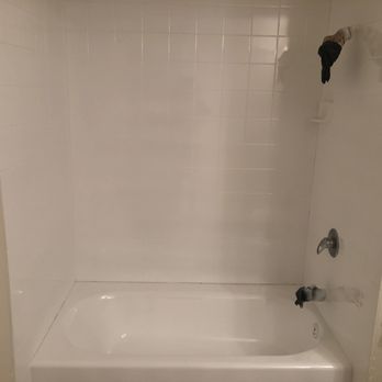 JJPE Refinishing - Bathroom bath tub (after) - Refinishing Services Near Me JJPE Refinishing - Bathroom bath tub (after) - Refinishing Services Near Me