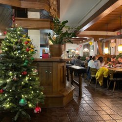 Huong Viet - Inside