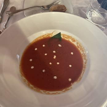 Come Prima - Tomato soup - Italian Near Me - Lisbon, 11 Come Prima - Tomato soup - Italian Near Me - Lisbon, 11