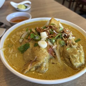 Saigon Flavor - Chicken curry with rice vermicelli - beyond delicious! - Vietnamese Near Me - San Gabriel, California Saigon Flavor - Chicken curry with rice vermicelli - beyond delicious! - Vietnamese Near Me - San Gabriel, California