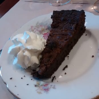 L'Oiseau Sur Sa Branche - Fondant chocolat maison - French Near Me - Lyon, 69 L'Oiseau Sur Sa Branche - Fondant chocolat maison - French Near Me - Lyon, 69