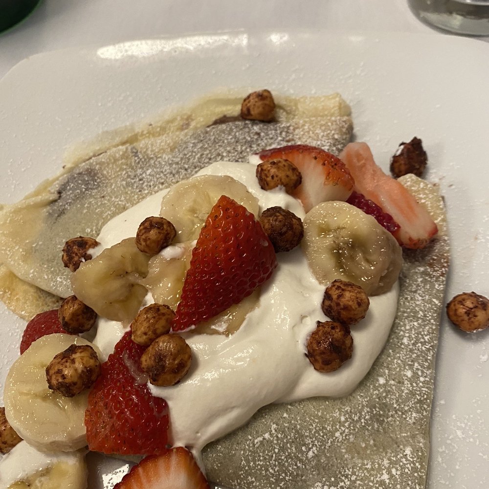 Restaurant Anise - Nutella strawberry and banana crepes - New American Near Me - Granbury, Texas