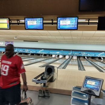 Columbus Square Bowling Palace - Bowling Near Me - Columbus, Ohio