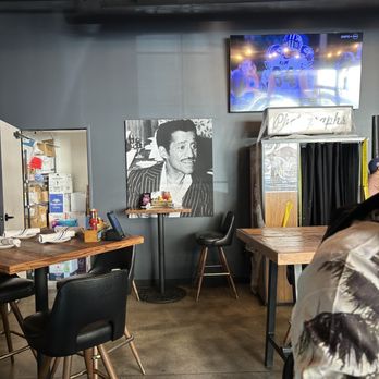 Finney's Crafthouse - Burbank - In the back dining room - New American Near Me - Burbank, California